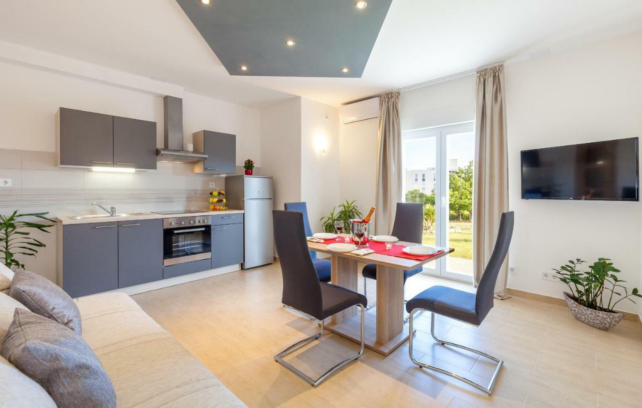 Appartement Sunny Garden A2 *